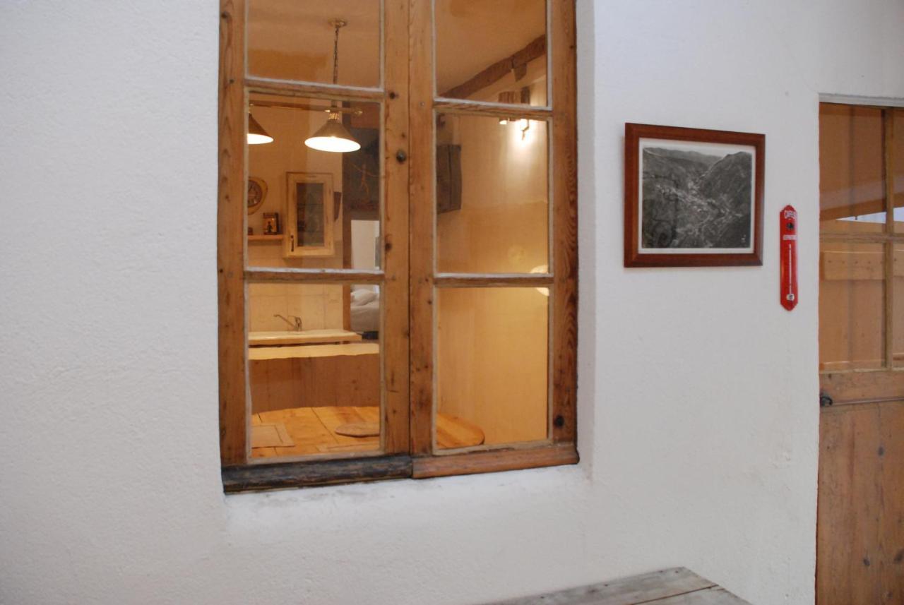 Appartement De Charme Au Coeur D Une Cite Medievale Villefranche-de-Conflent Exterior foto